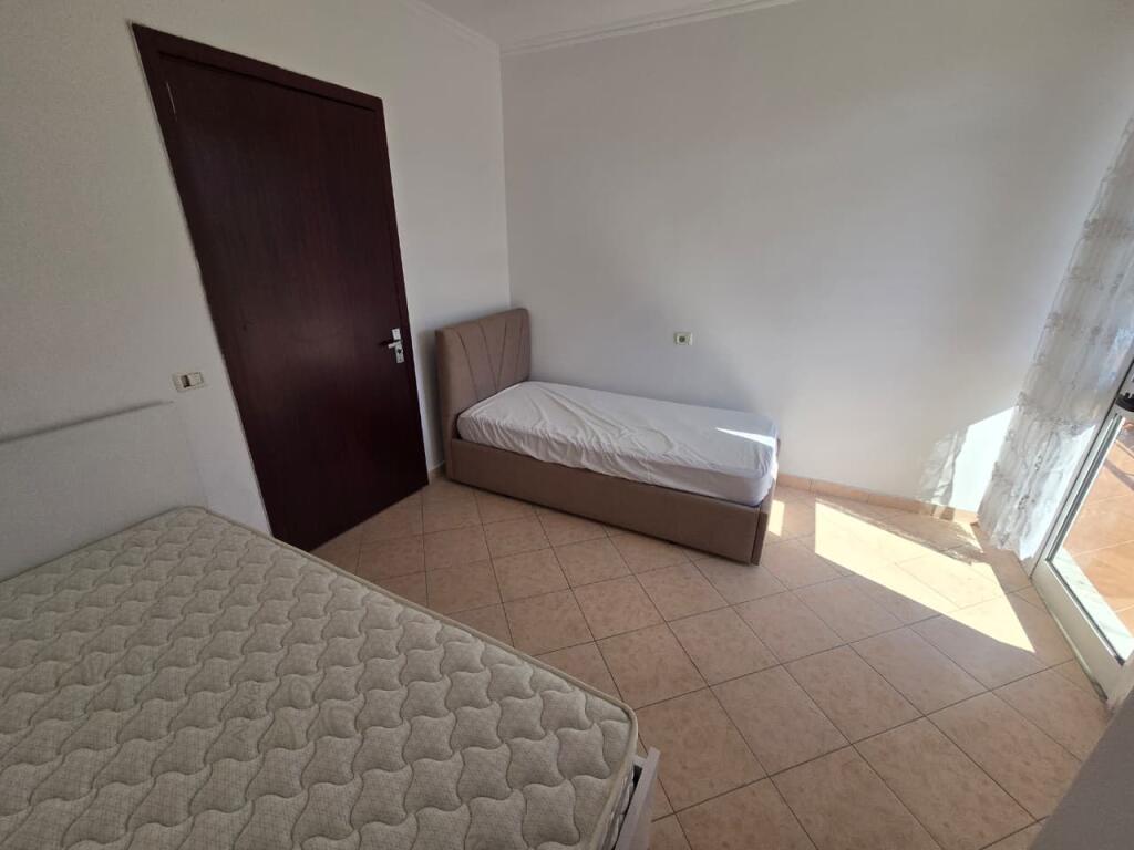 Apartament 2+1+2 ne Shitje ne Astir Prane Vila L