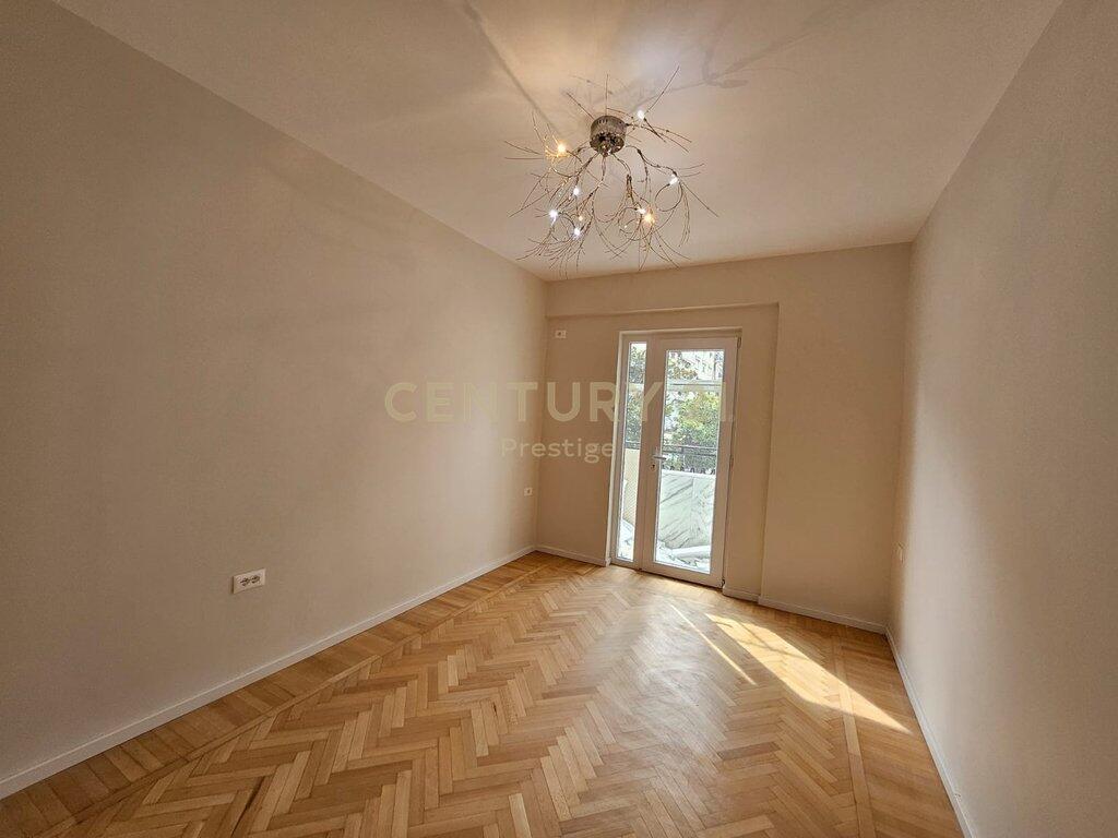 OFFICE SPACE FOR RENT – CENTER, ABOVE NEPTUN, TIRANA!