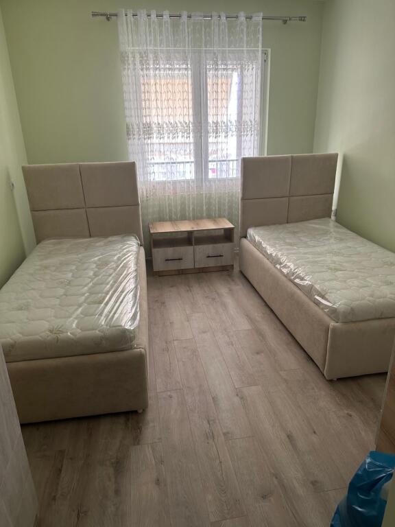 Entrance for rent