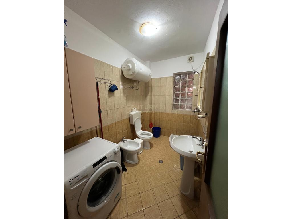 (LEDA)partners121509 japim me qira apartament 2+1, ali demi 450 €/muaj