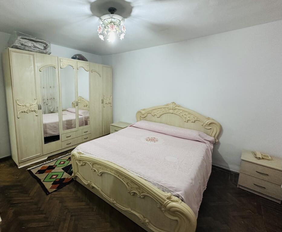 Jepet Me Qera Apartament 1+1+1 Ballkon