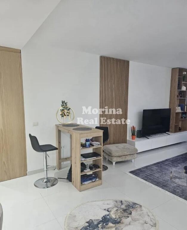 Shitet Apartament 1+ 1, ne Fresk, Rruga Sotir Caci,  Cmimi 119000 Euro.