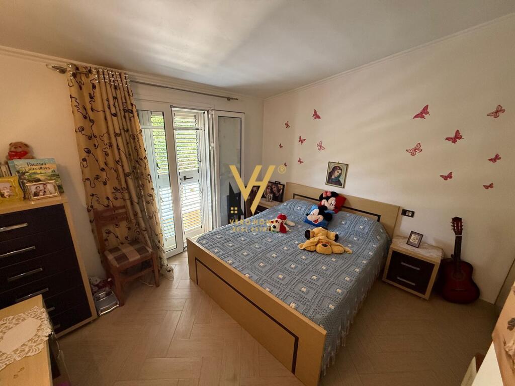 SHITET VILE 4-KATESHE NE SELITE 800.000 EURO