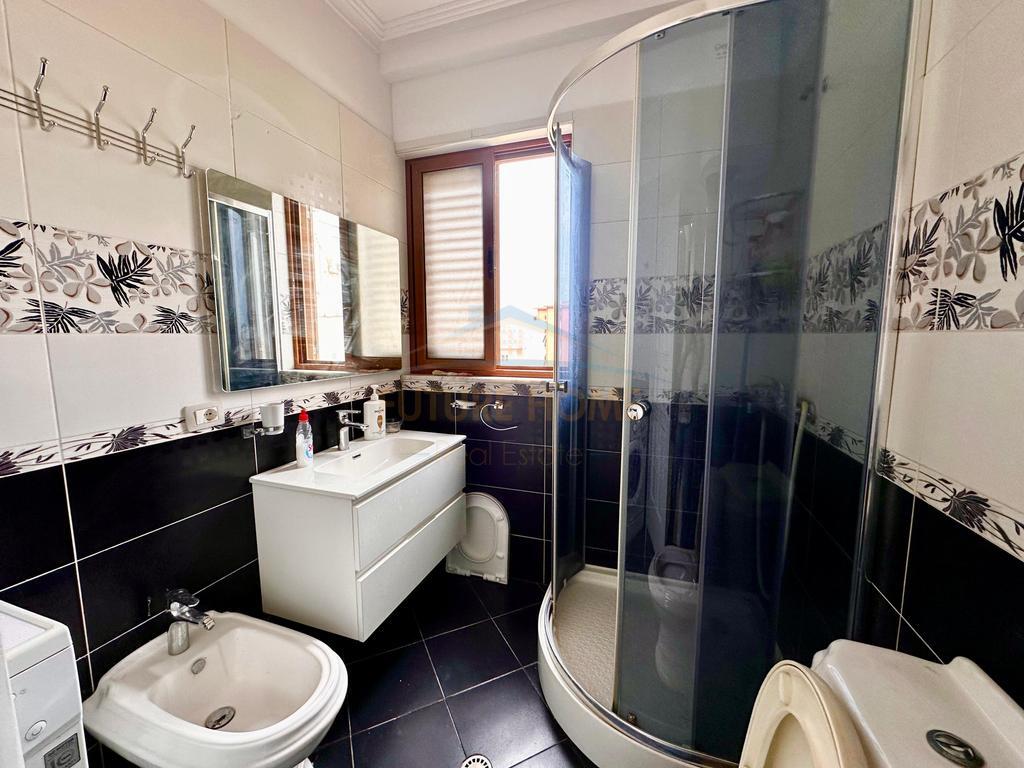 Shitet, Apartament 1+1 Prane Eleonores, Kodra e Diellit, Tirane.