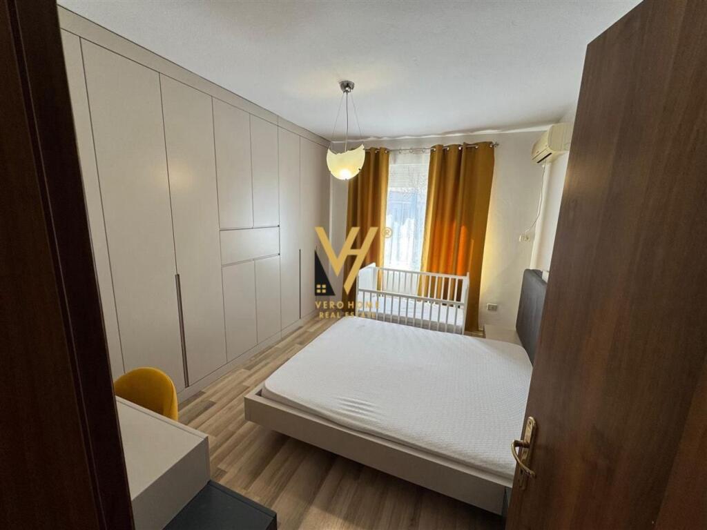 JEPET APARTAMENT 1+1+BLK ME QERA TEK KOMUNA E PARIST 650 EURO