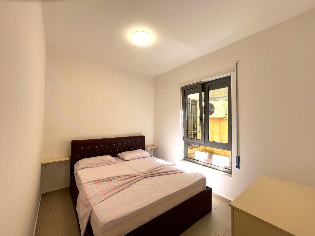 Apartament shumë i madhe në zonën e  Ftohte brenda një rezidence 5 yjesh me pishinë