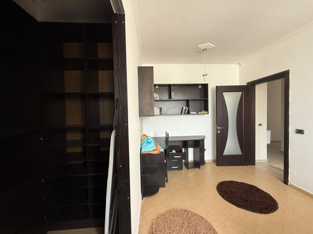 APARTAMENT PER QIRA 2+1+2,ASTIR