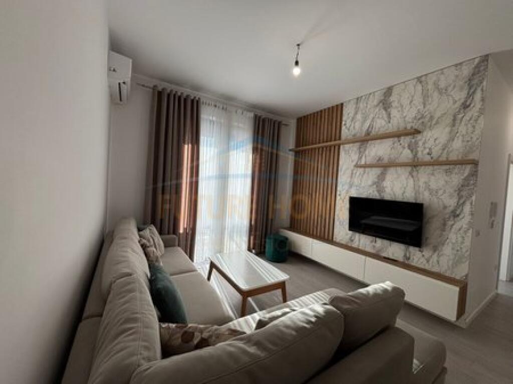 Affitto, Appartamento 2+1+2, Via 5 Maggio, Tirana