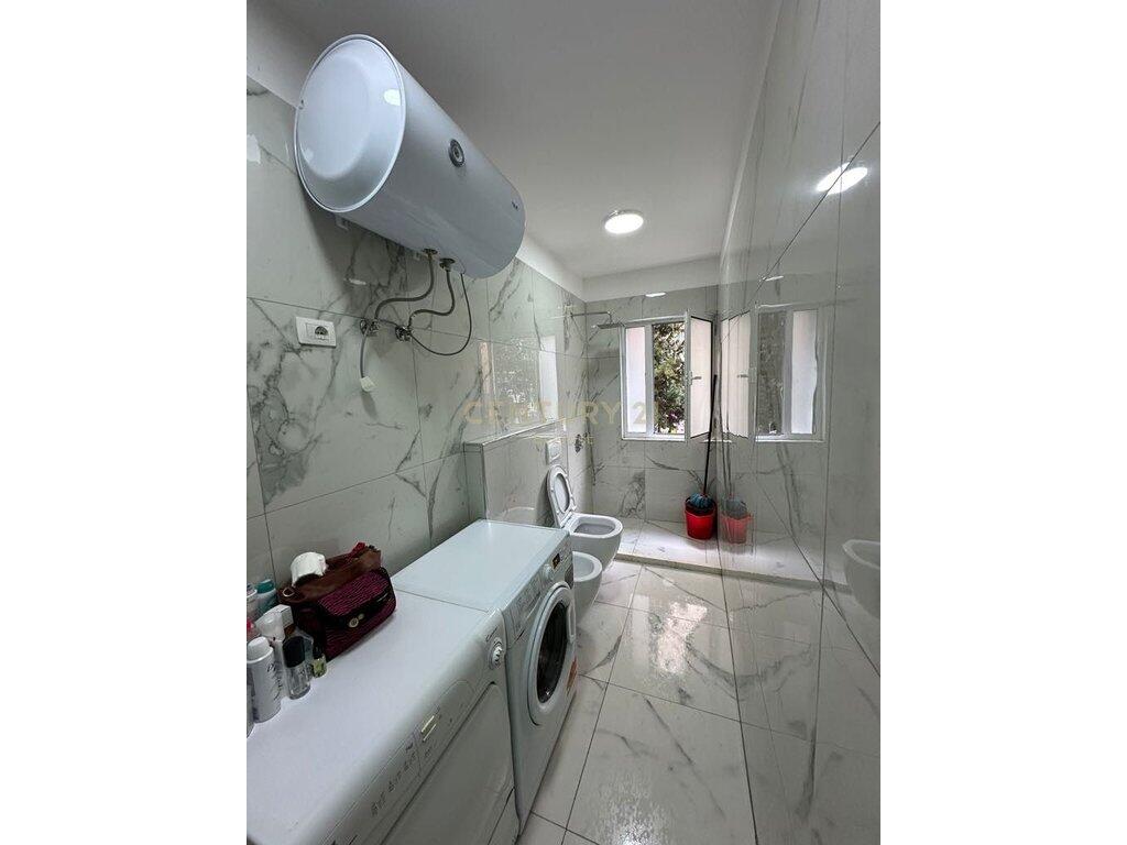LEDA (everest119000) Paris municipality, we sell 1+1 apartment - 165,000 €
