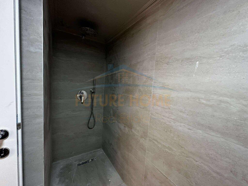 In vendita, Duplex, Golden Park, Tirane.