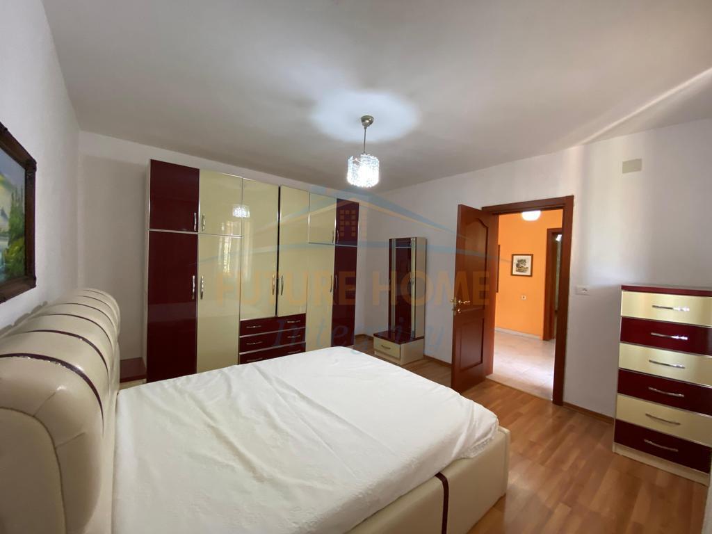 Qera, Apartament 2+1+Parkim, Ish Tregu Elektrik, Tiranë.