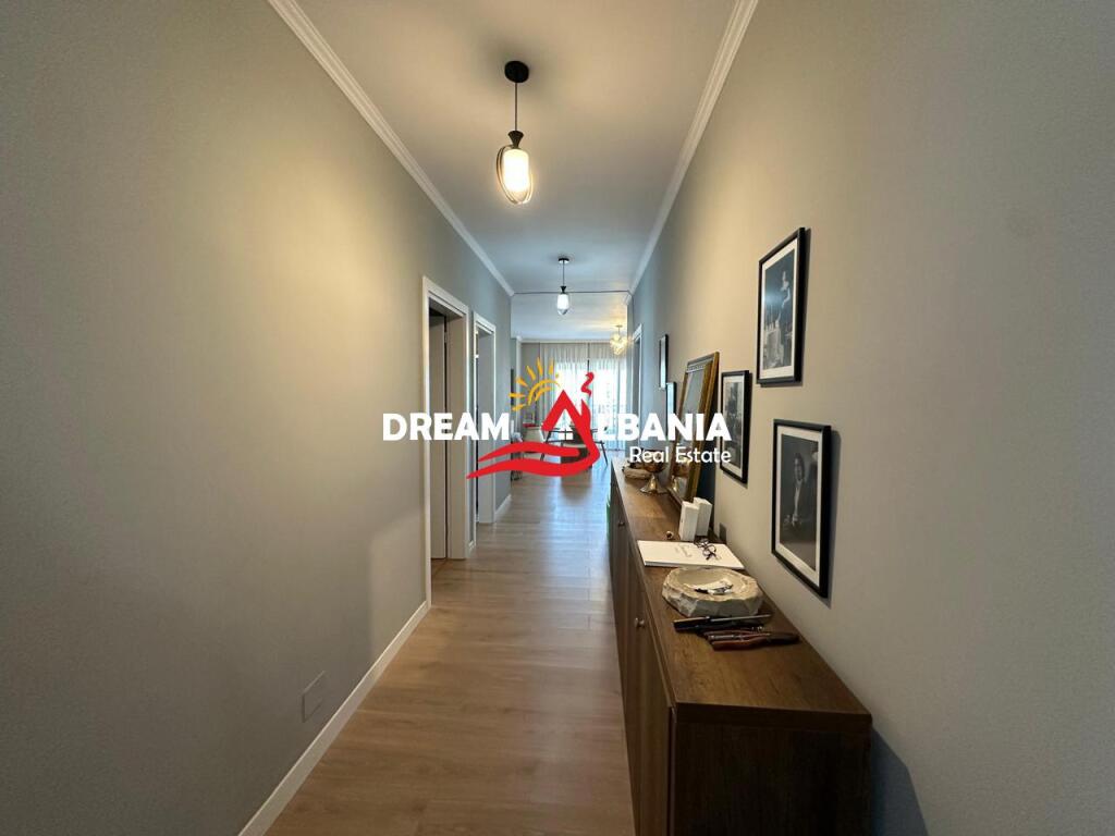 Apartament/Zyre 3+1+2 me qera te Rruga e Durresit prane Colosseut (ID 4231461).