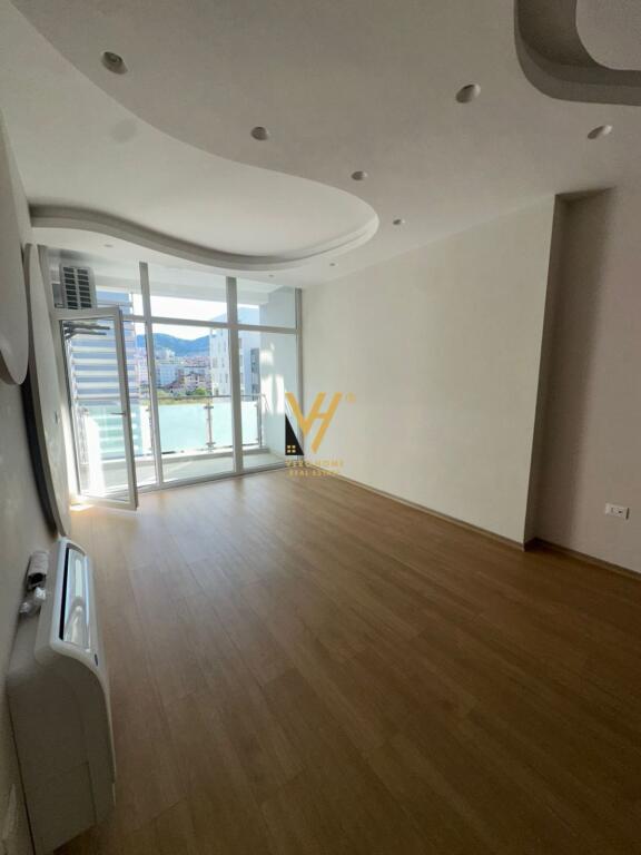 OFFICE 100 M2 FOR RENT AT KIKA 2, PARIS COMMUNE 100,000 LEKE