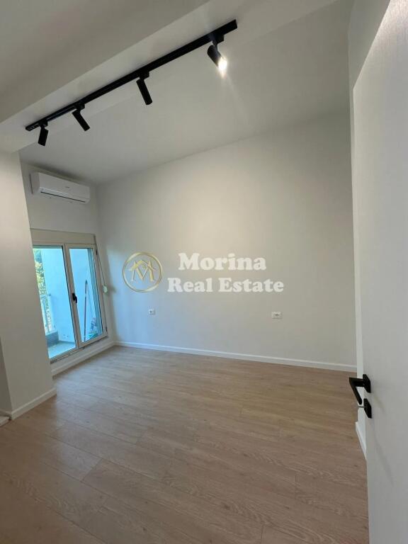 Rent, Business Premises Bulevardi Ri, 500 euros/month