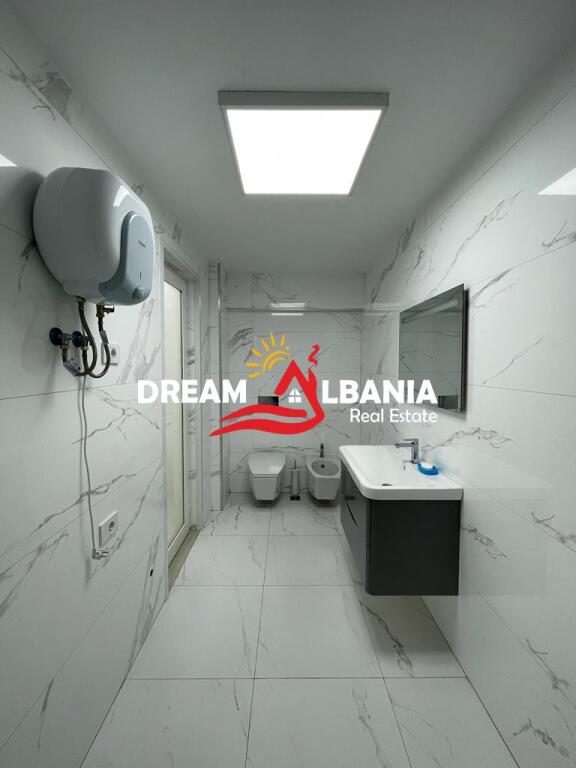 Zyre me qera  Garazhe ne Rrugen e Elbasanit prane Universitetit “Luarasi” ne Tirane (ID 4261839)
