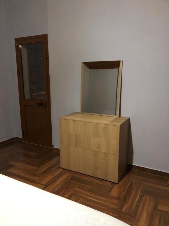 jepet me qera apartament 2+1 +2 tualete tek vilat  Amerikane   