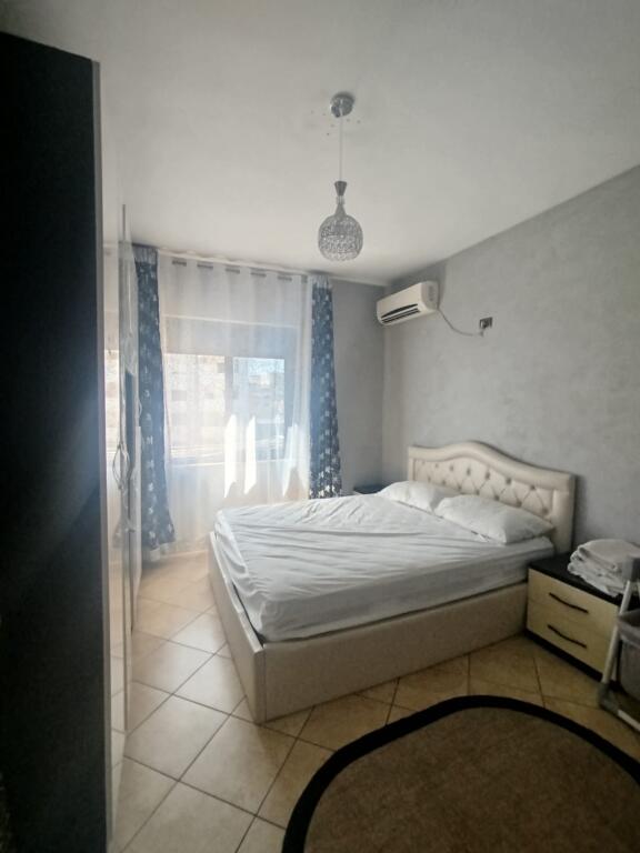 Apartament me qera 1+1 te Markata