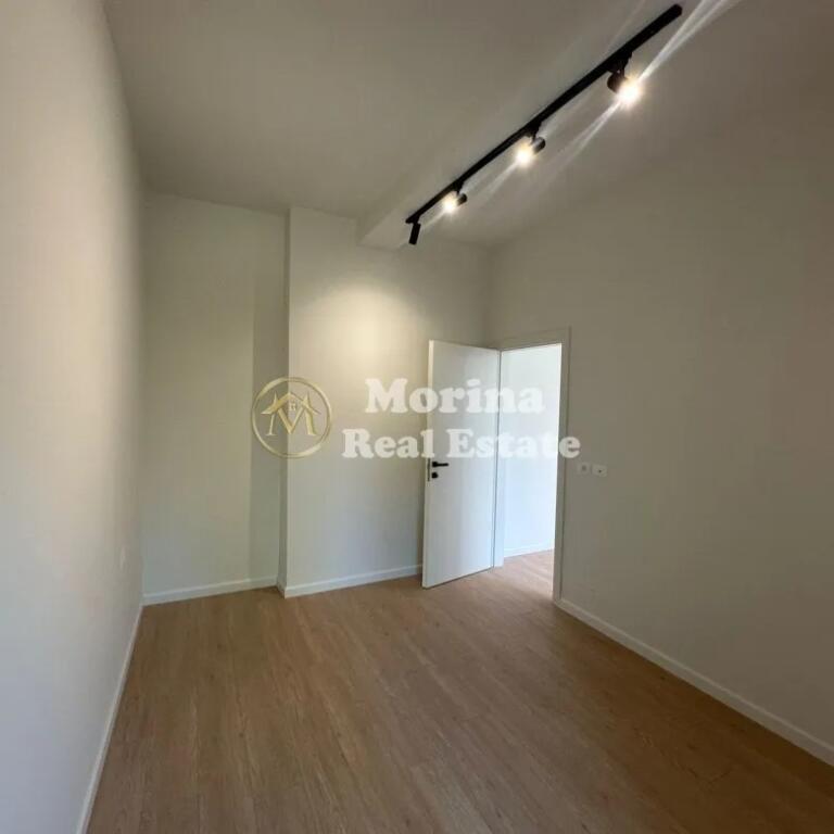 Rent, Business Premises Bulevardi Ri, 500 euros/month
