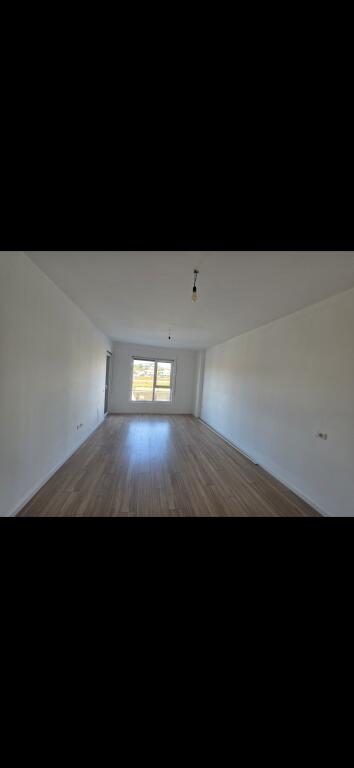 Paskuqan Jepet Apartament 2+1+2 Me Qera