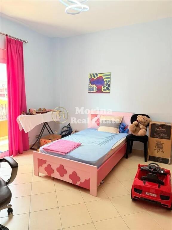 Private Entrance 2+1+Parking, Sauk, 450 euro/month,