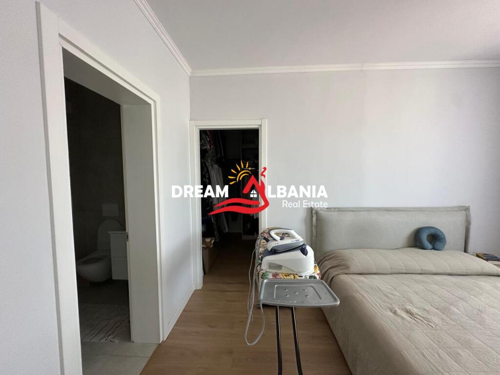 Apartament/Zyre 3+1+2 me qera te Rruga e Durresit prane Colosseut (ID 4231461).