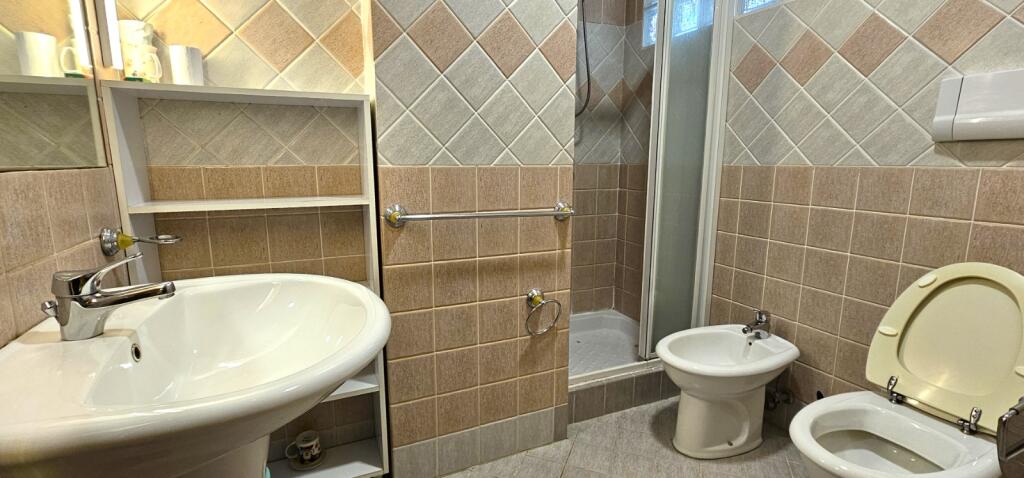 Apartment 2+2bathrooms+2 balconies for rent Durres Street