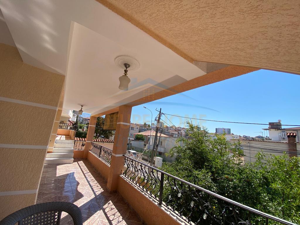 Qera, Apartament 2+1+Parkim, Ish Tregu Elektrik, Tiranë.