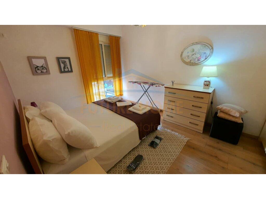 Qira, Apartament 1+1, Kompleksi Delijorgji, Tiranë. 700 €