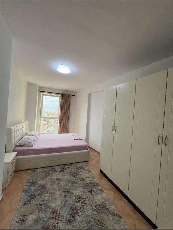 Jepet apartament 1+1 me qera tek Kompleksi Usluga ish stacioni trenit