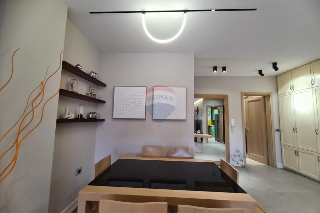 2+1+2 apartment for rent near the Artistic High School!