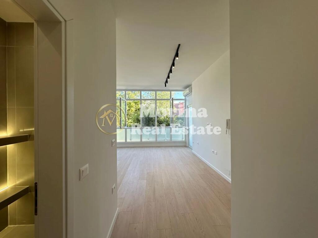 Rent, Business Premises Bulevardi Ri, 500 euros/month
