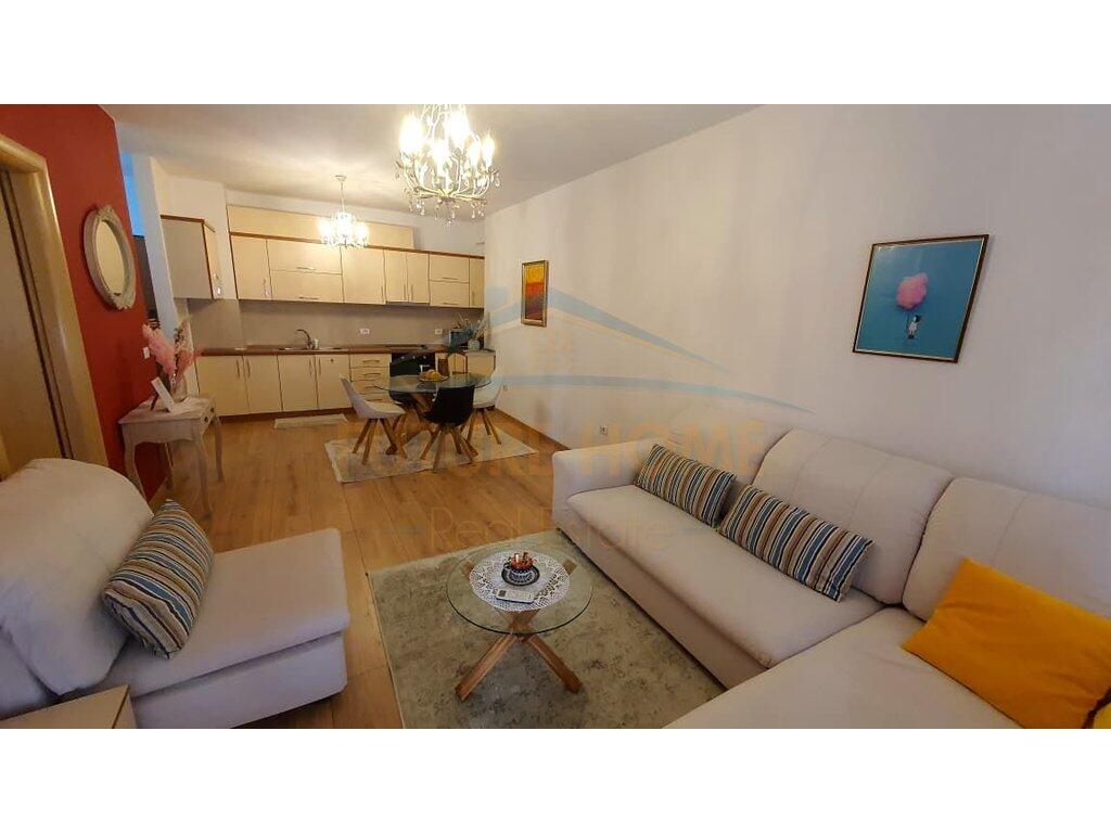 Qira, Apartament 1+1, Kompleksi Delijorgji, Tiranë. 700 €
