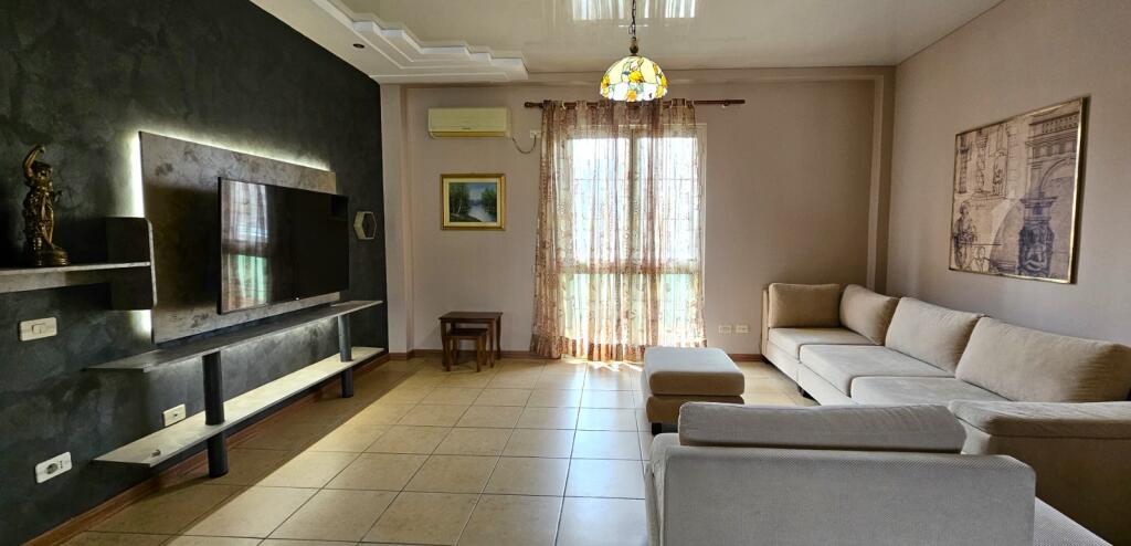Apartment 2+2bathrooms+2 balconies for rent Durres Street