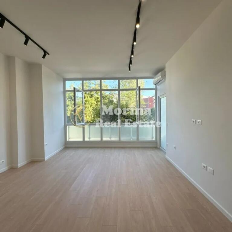 Rent, Business Premises Bulevardi Ri, 500 euros/month