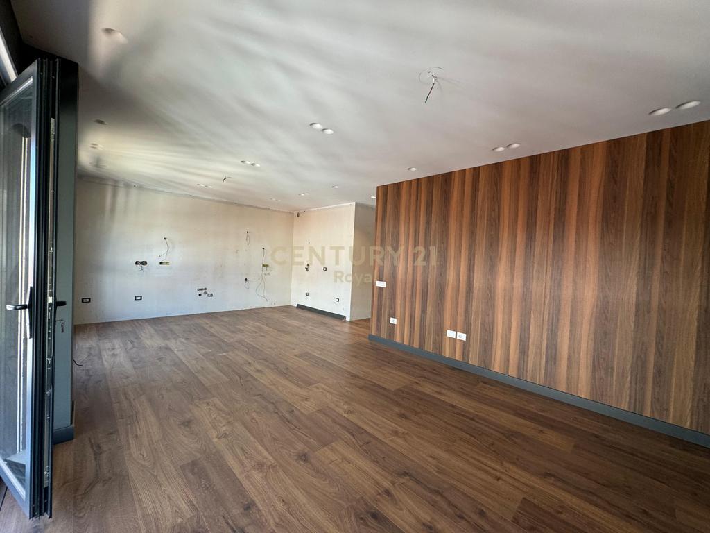 LEDA (royal116493) appartamento 2+1+2 in vendita vicino al lago secco, tirana - 350.000 €