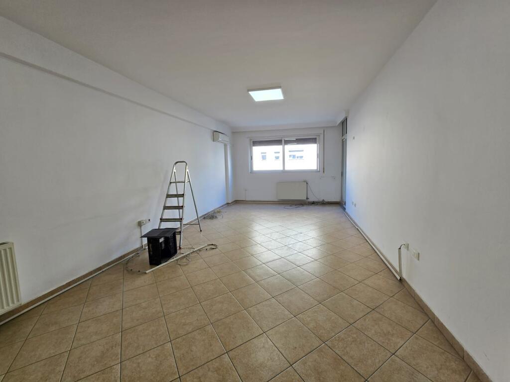 office for rent "Paris Municipality"