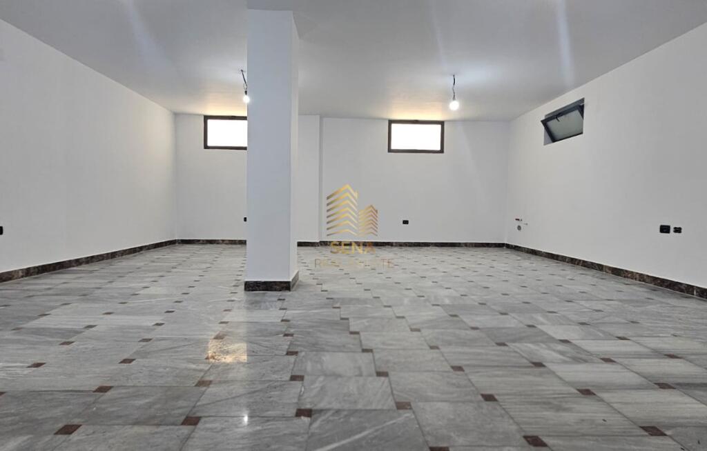 Affitto, Locale Commerciale, Via Sami Frasheri, 4000 Euro/mese Netto
