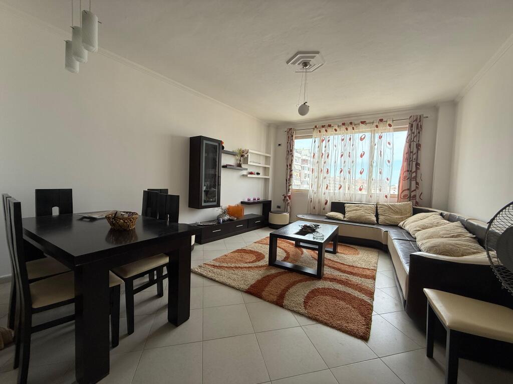 APARTAMENT PER QIRA 2+1+2,ASTIR