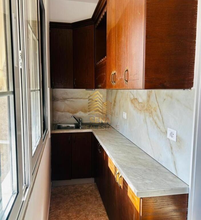 Affitto, Appartamento,2+1+blk,Ex Ristorante Durresi, 600 Euro/Mese
