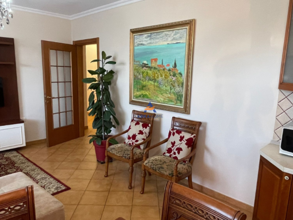 APARTMENT FOR RENT 2+1+2 TOILETS AT "AIR ALBANIA" 1000 EURO