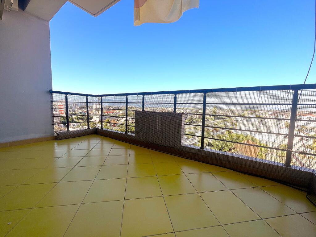 Apartament shumë i madhe në zonën e Transballkanikës
