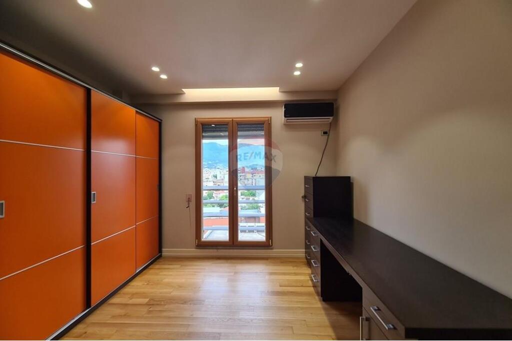 2+1+2 apartment for rent near the Artistic High School!