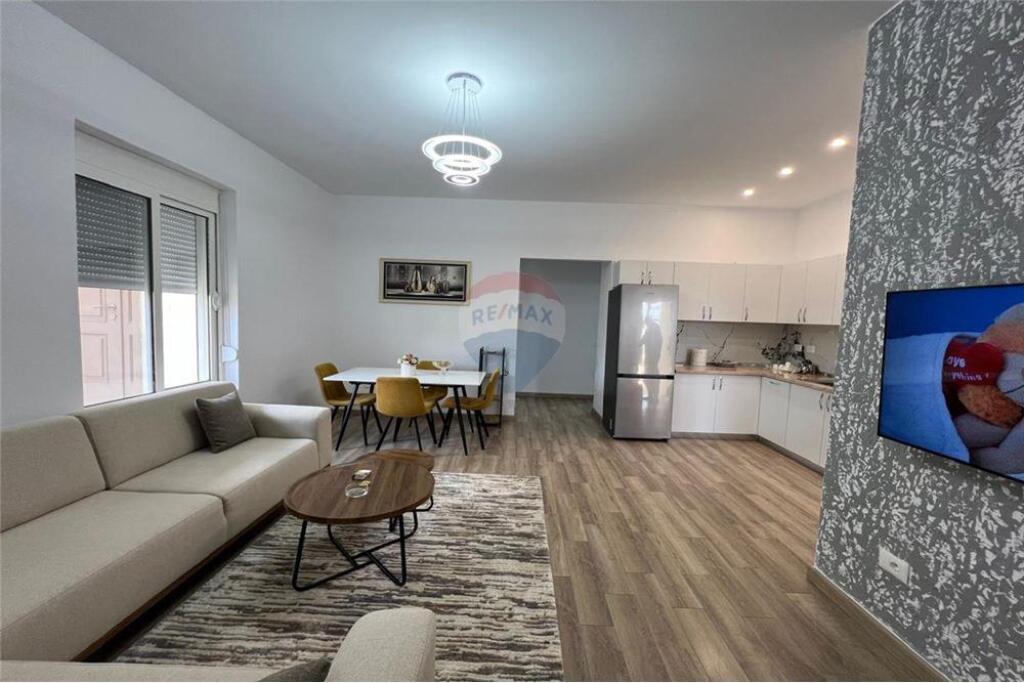 Apartment 2 +1 for rent at Kodra E Priftit