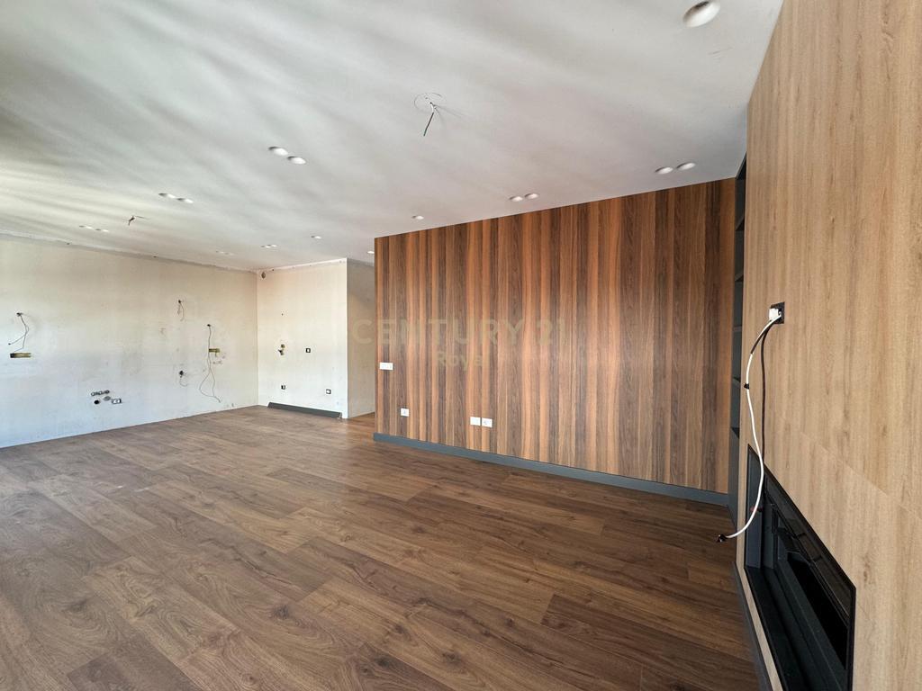 LEDA (royal116493) appartamento 2+1+2 in vendita vicino al lago secco, tirana - 350.000 €