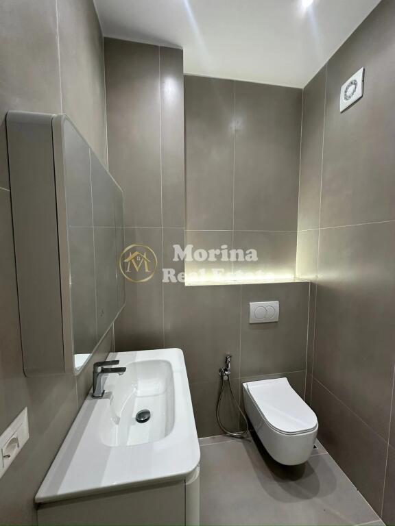 Rent, Business Premises Bulevardi Ri, 500 euros/month