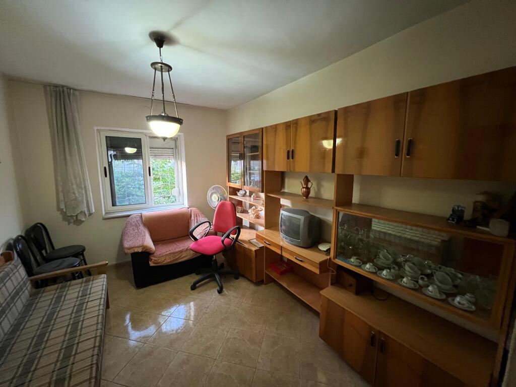 📣 RENT Apartment 2+1 📍 Near the Ballet School 🛣️ "Mihal Grameno" Street 💶 Price 50,000 Lek negotiable