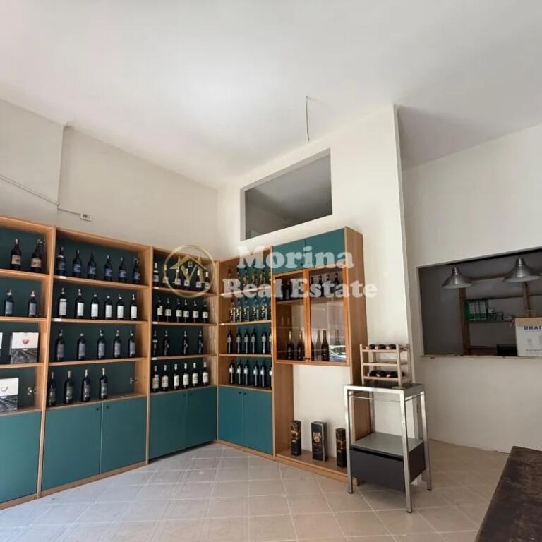 Qera, Ambient Biznesi, ne Laprake, 500 euro/muaj