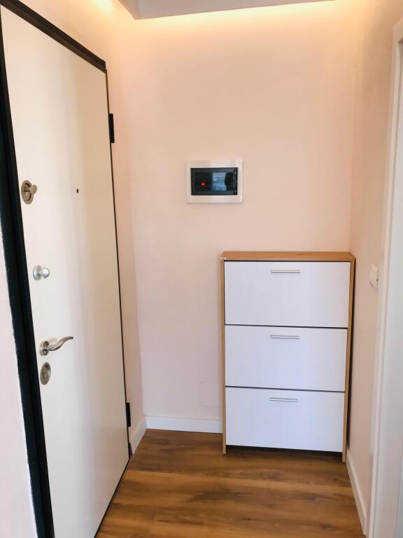 Apartament 1+1 per qera te Mine Peza