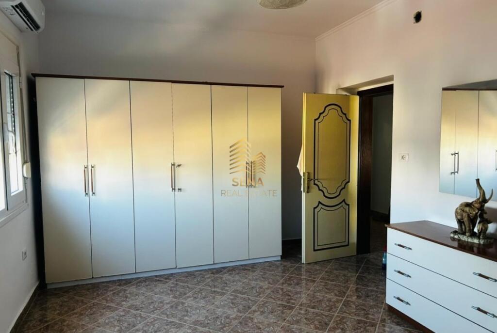 Affitto, Appartamento,2+1+blk,Ex Ristorante Durresi, 600 Euro/Mese