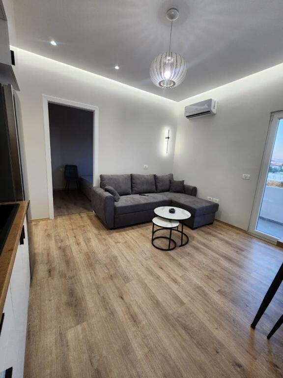 apartament 1+1 me qira ne Sauk.